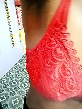 Cute-Rashmii live sex cam