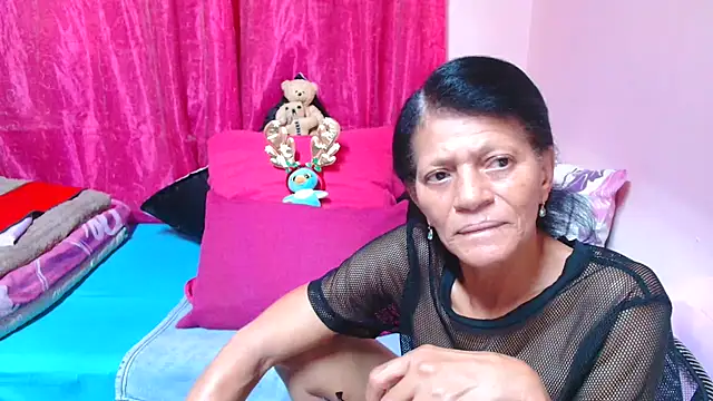 SLUTTYROXY's cam snapshot