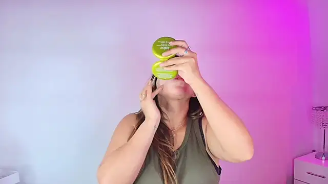 Lia_adamsss's cam snapshot