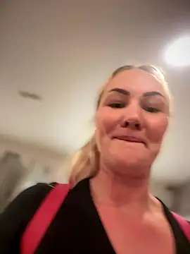 NastyMilf_'s cam snapshot