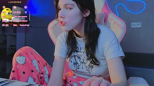 Sophie_SkyAngel's cam snapshot