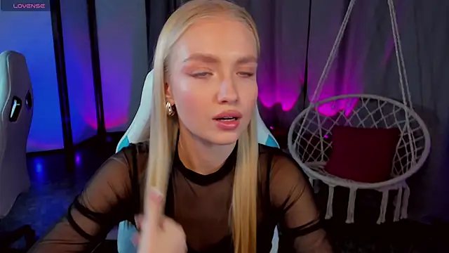 TessaGrays's cam snapshot