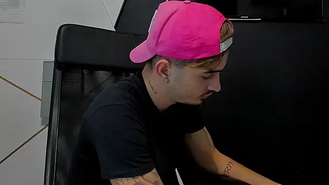 BrandonTate live sex cam