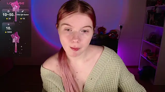 Strawberry_juli's cam snapshot