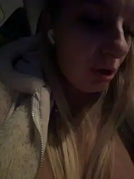 Betsy's cam snapshot