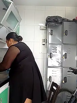 curvy_diva_'s cam snapshot