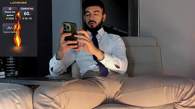 MarkWalker__ live sex cam