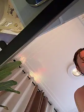 -cyber-butterfly- live sex cam