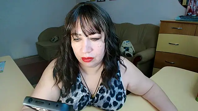 Lucretia_Goldi_ live sex cam