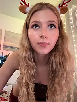 LunaRase's cam snapshot