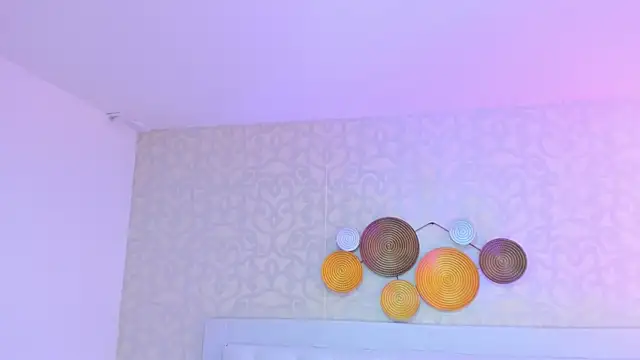 debora_scoot's cam snapshot