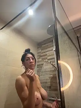 AssiaB's cam snapshot