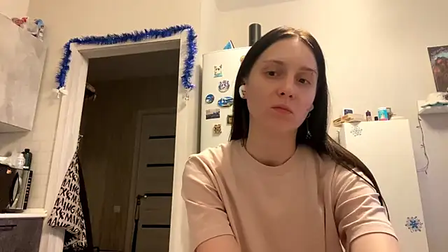 CyberAIice's cam snapshot