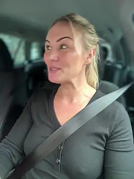 NastyMilf_ live sex cam