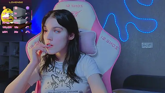 Sophie_SkyAngel's cam snapshot