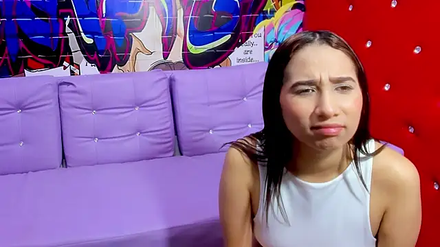 miacam-hot's cam snapshot