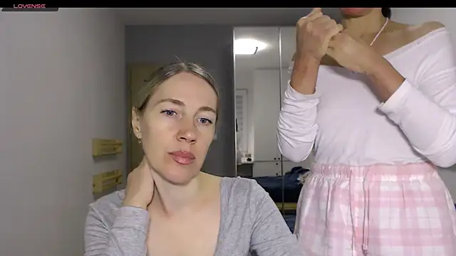 Pepper_mur's cam snapshot