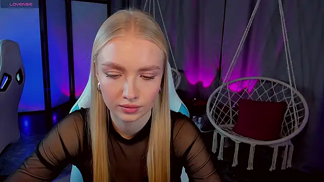 TessaGrays's cam snapshot