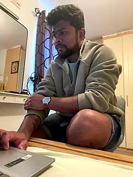 YOURCRAZYDADDY live sex cam