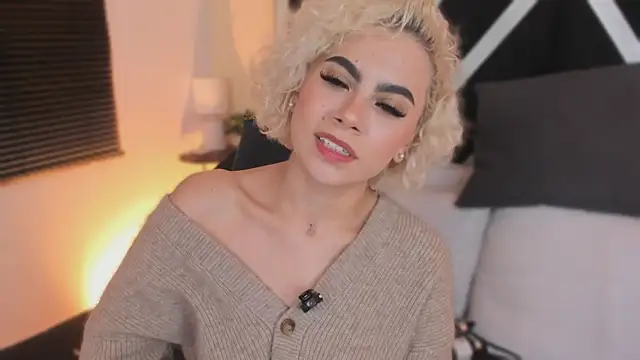 marian_pinzon's cam snapshot