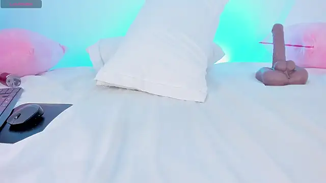 ValeriMilton's cam snapshot