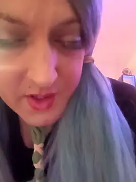 sissytrapdolly24 live sex cam