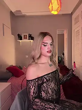 Crystal_________ live sex cam