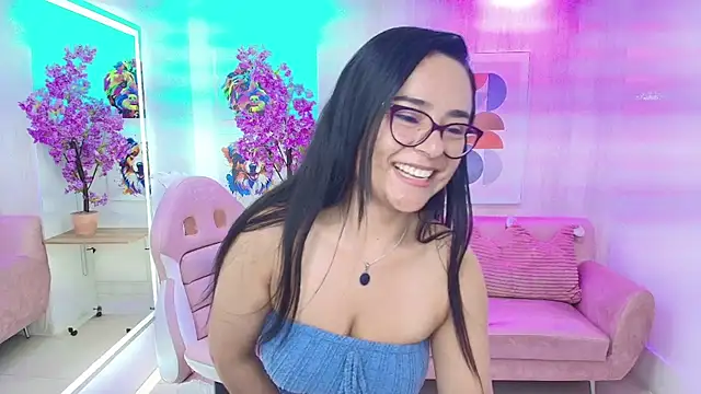 Tiara_rr's cam snapshot