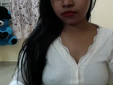 Bad_girl_kayraa_'s cam snapshot