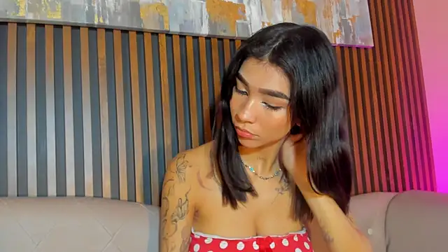 LauraAristizabal's cam snapshot