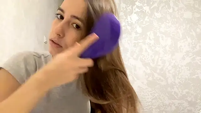 DeannaSuri's cam snapshot