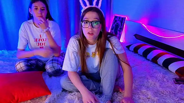 MargaretMorris's cam snapshot