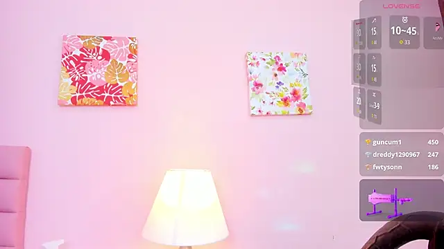 mia_celezte's cam snapshot