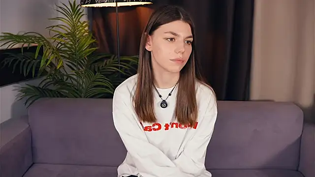 NeidaGowing live sex cam