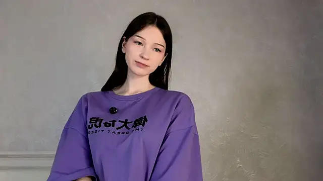 YvonneShames's cam snapshot