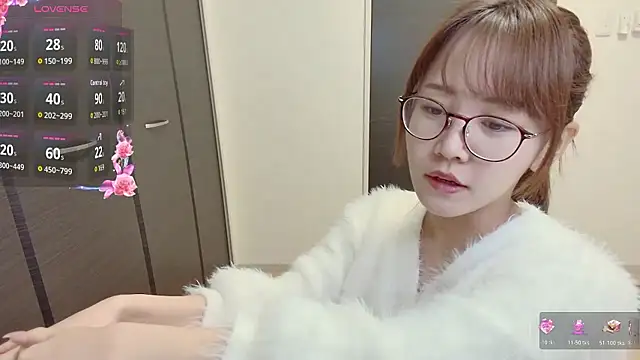 N_Hibiki's cam snapshot