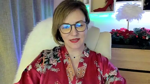 feliziaDesire's cam snapshot