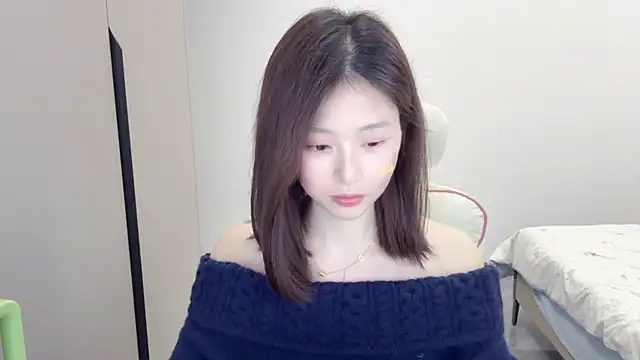 QQoooo-'s cam snapshot