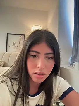 Gaby_zahir_'s cam snapshot