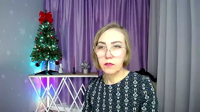 queen_a_n_i's cam snapshot