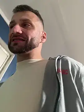 sexyhotstud12 live sex cam