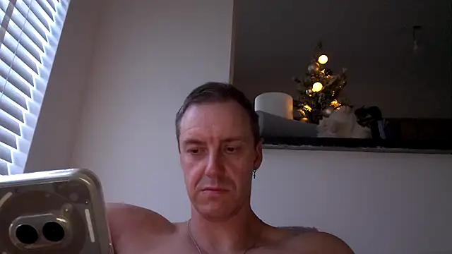 ploki2180's cam snapshot