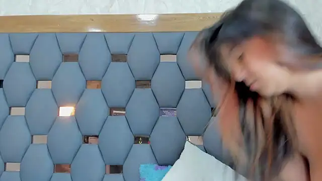 yayi_derek's cam snapshot