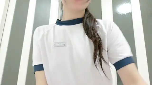 _Mia_land_ live sex cam