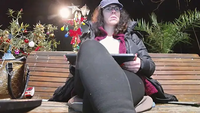 PublicMellyBigLabia's cam snapshot