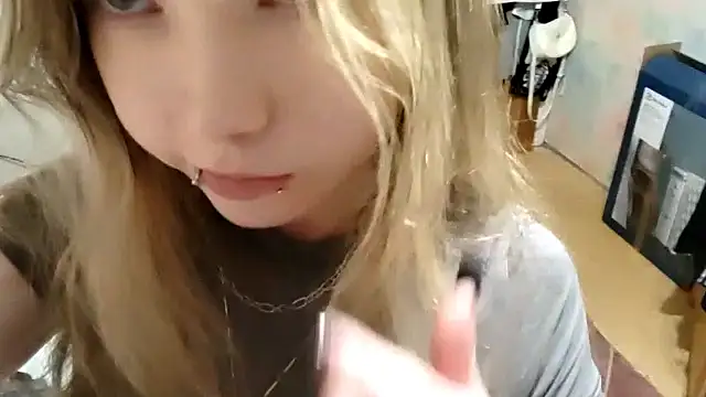 ElvaDeveja's cam snapshot