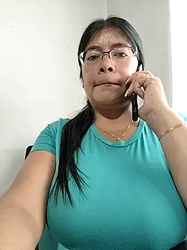 __valentina18 live sex cam