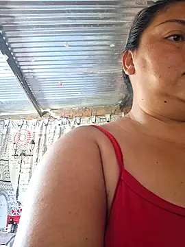 chubby_sexy_big_tits's cam snapshot