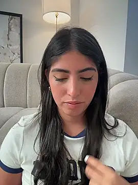 Gaby_zahir_'s cam snapshot