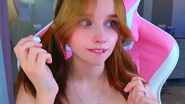 popjenny's cam snapshot